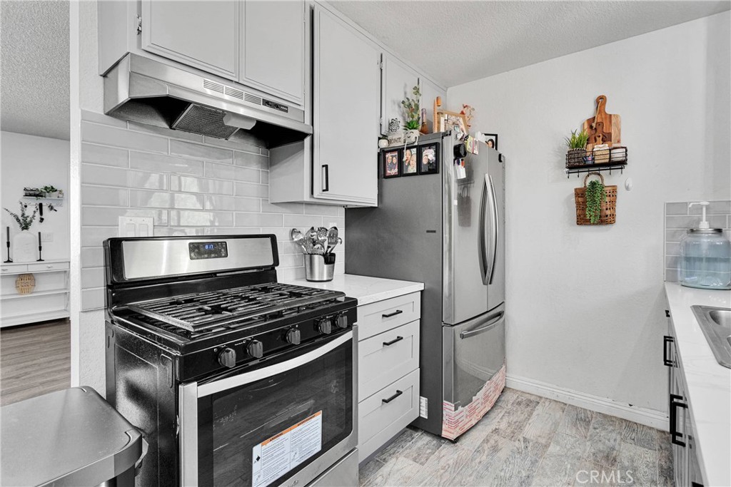 9754 5th Avenue Property Photo 16