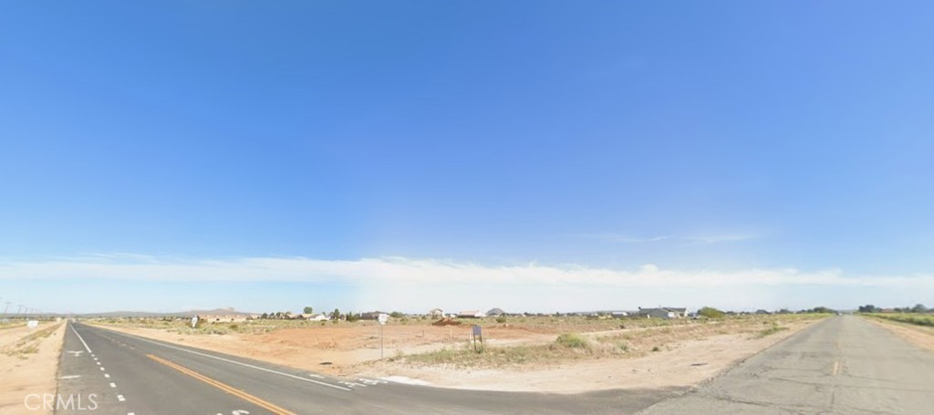 8112 Mendiburu Road Property Photo 2