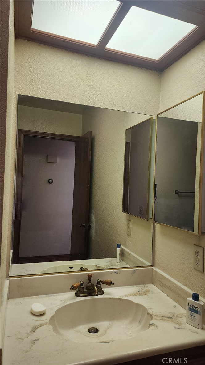 17461 Preston Street Property Photo 4