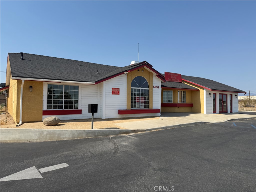 15659 Bear Valley Rd Property Photo 1