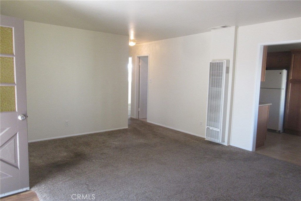 18924 Vine Street Property Photo 4