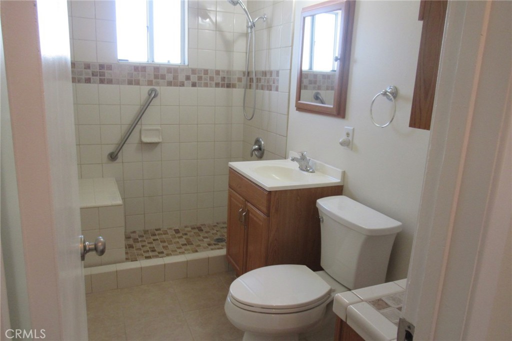 18924 Vine Street Property Photo 11