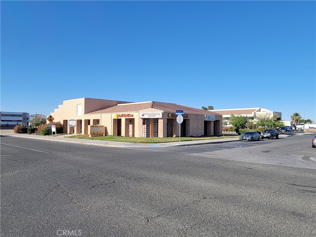 14201 Kentwood Boulevard Property Photo 4