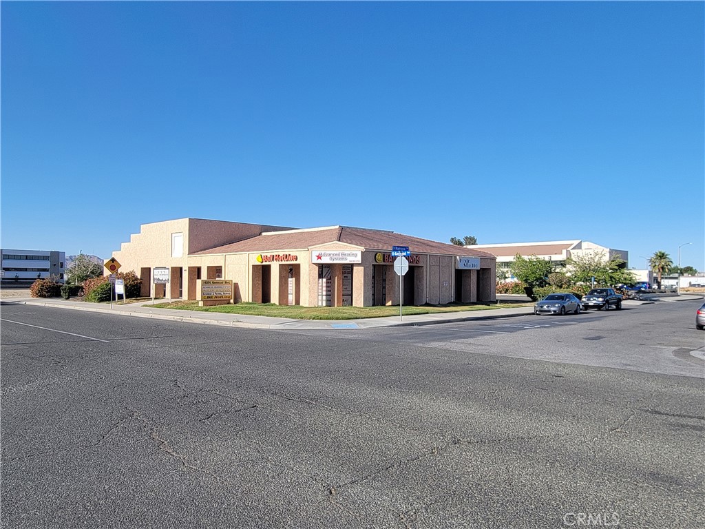 14201 Kentwood Boulevard Property Photo 4