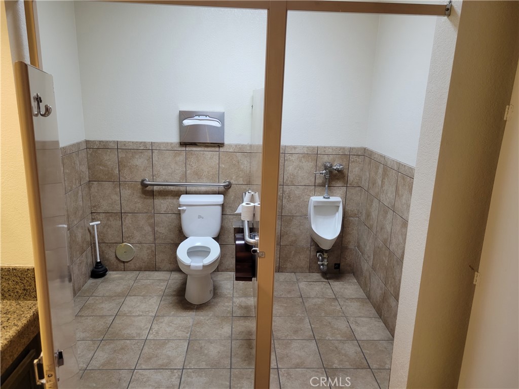 14201 Kentwood Boulevard Property Photo 14