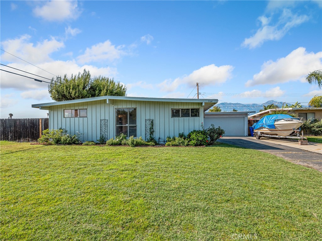 1164 W I Street Property Photo