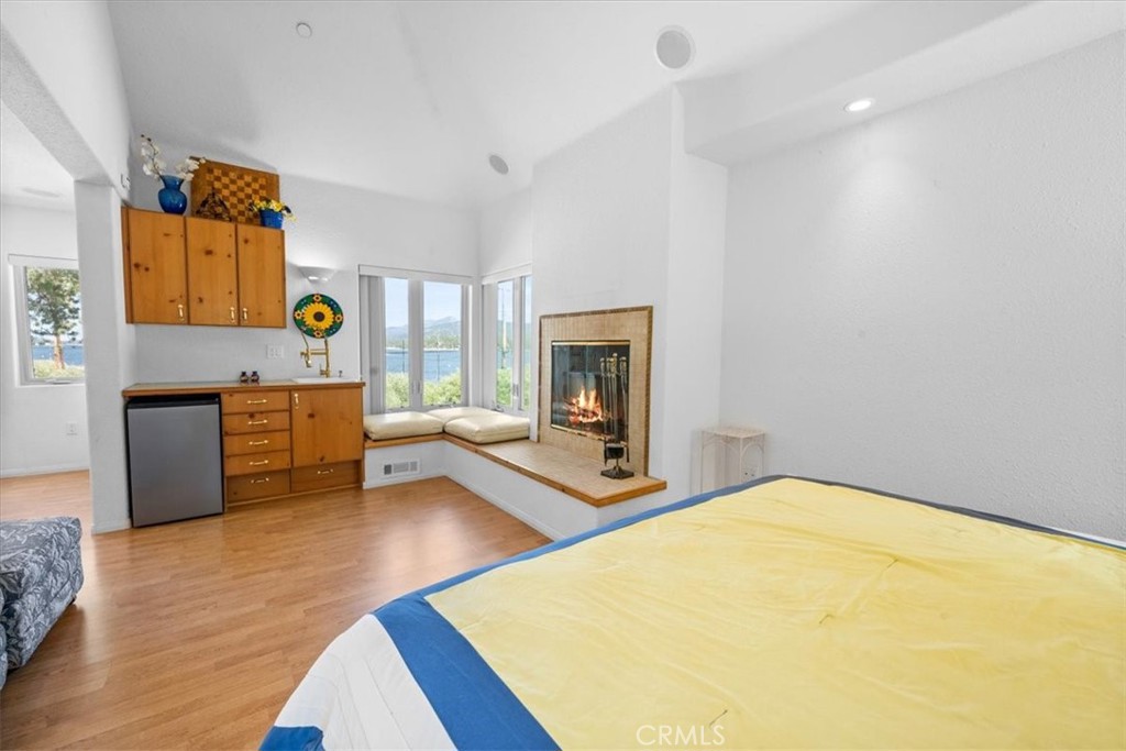 38512 North Shore Drive Property Photo 13