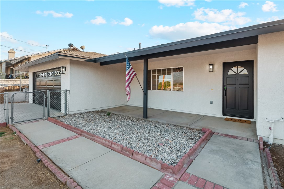 7046 7th Property Photo 3