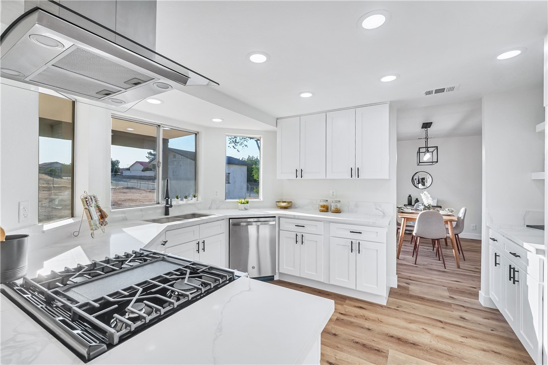 7046 7th Property Photo 14