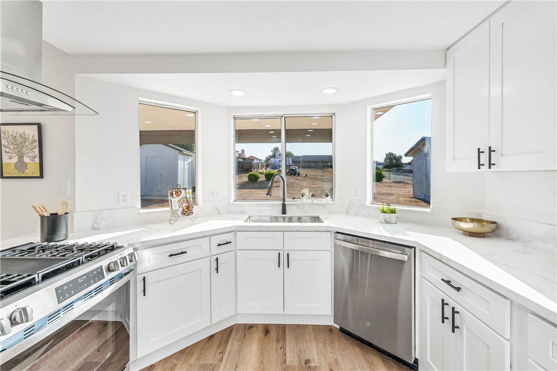 7046 7th Property Photo 15