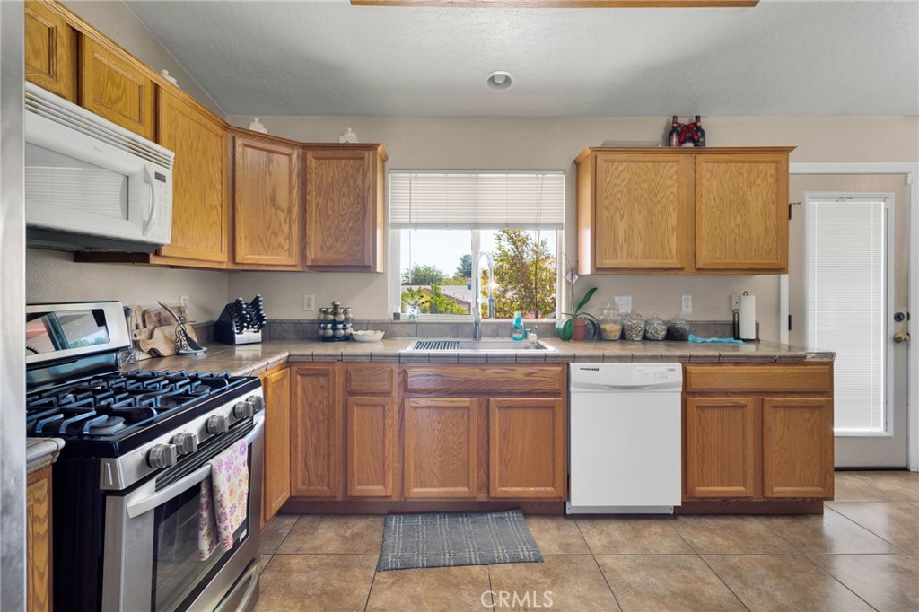 9271 Espada Avenue Property Photo 12