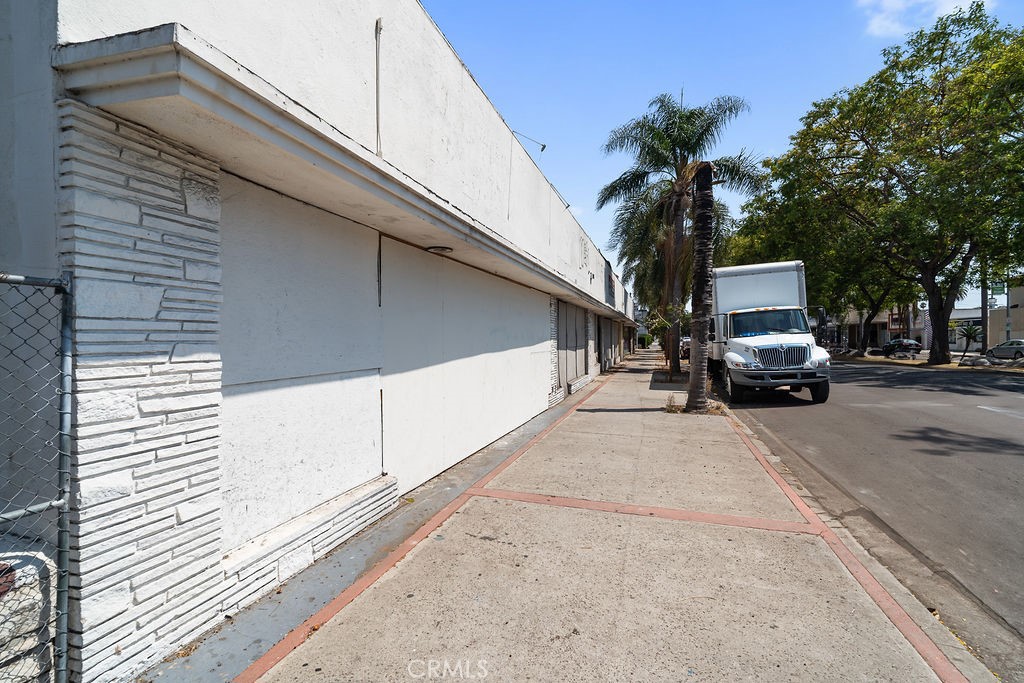 2262 Pacific Avenue Property Photo 5
