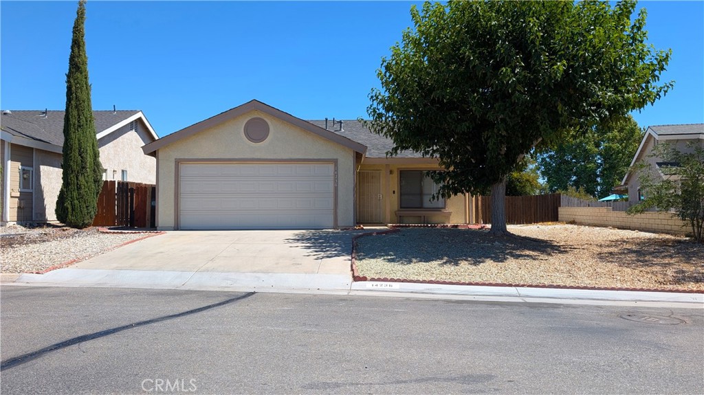 14236 Poplar Street Property Photo 1