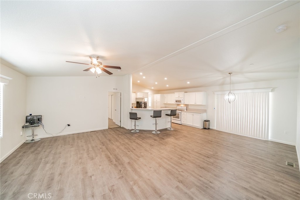 1573 Smoke Tree Road Property Photo 6