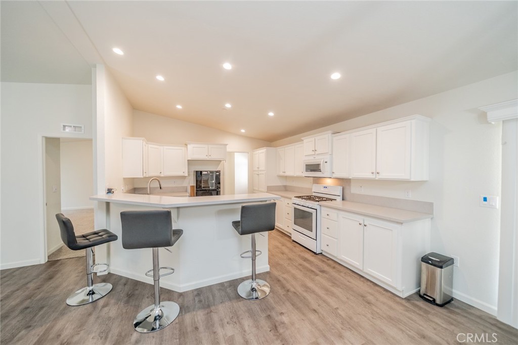1573 Smoke Tree Road Property Photo 12