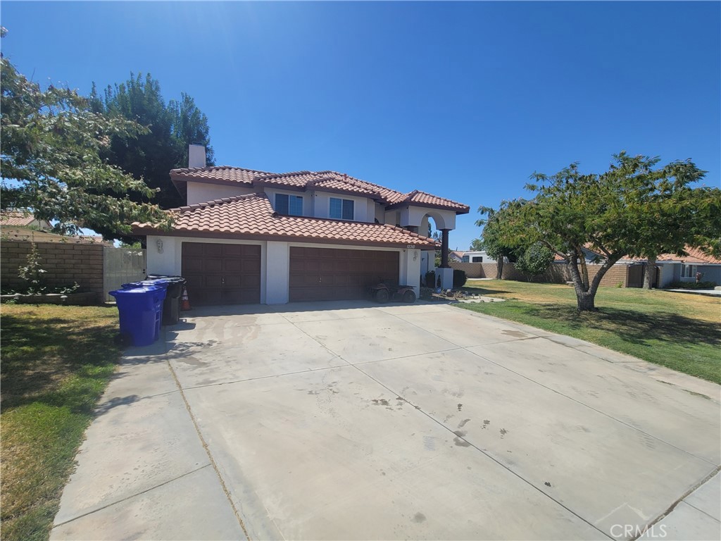 12310 Iroquois Road Property Photo 1