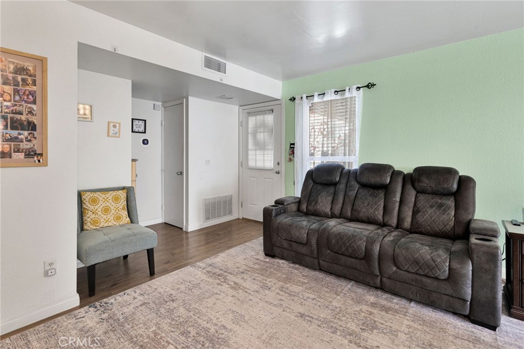 2660 Twain Dr 15 Property Photo 4