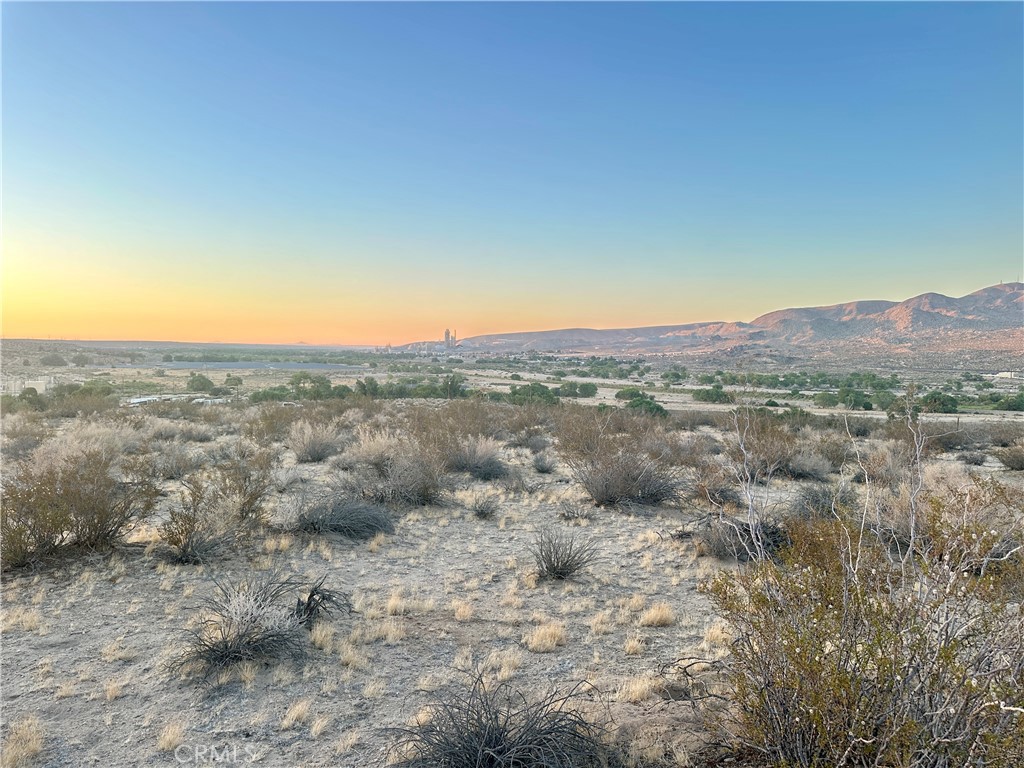 0 Off Air Expressway Property Photo 2