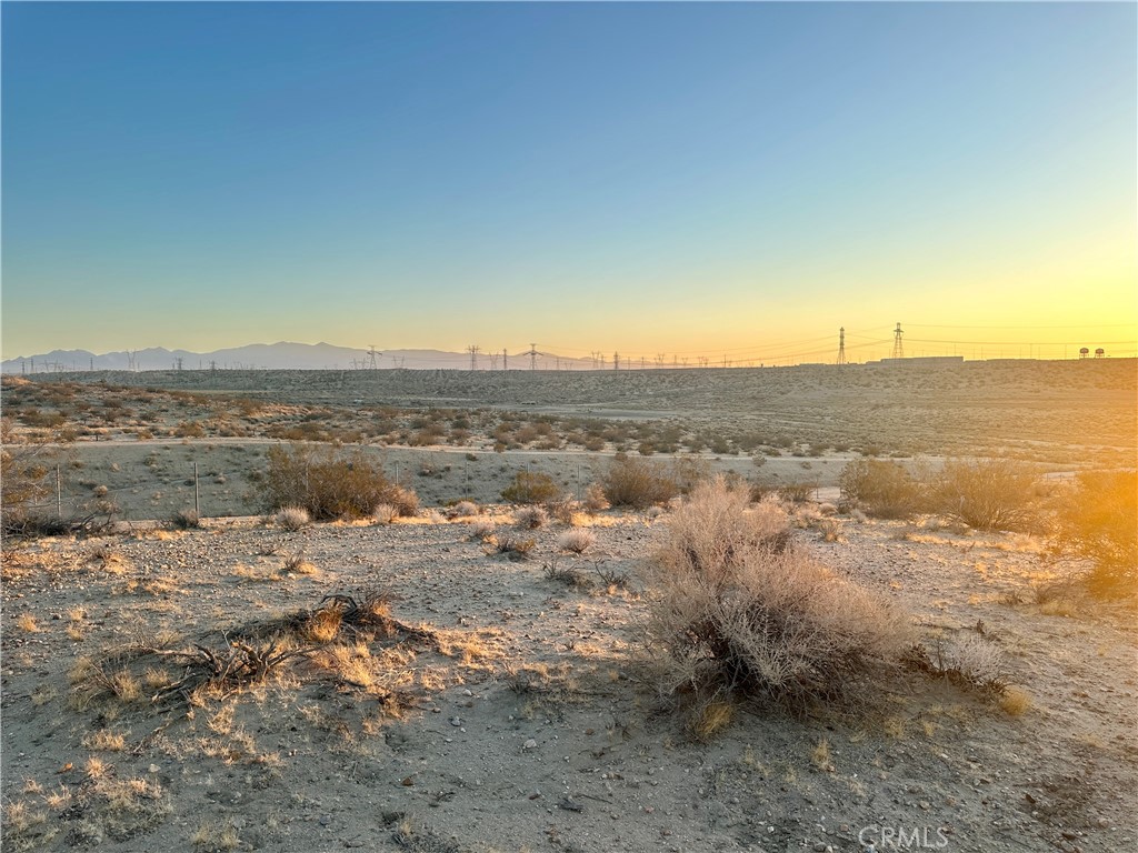 0 Off Air Expressway Property Photo 9