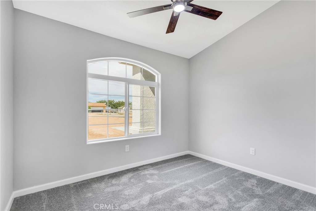 8569 Oakwood Avenue Property Photo 22
