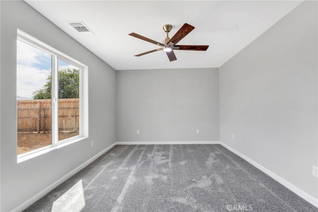 8569 Oakwood Avenue Property Photo 24