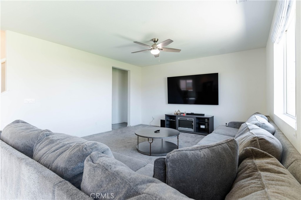 12634 Berenda Street Property Photo 10