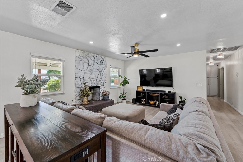 8263 3rd Avenue Property Photo 13