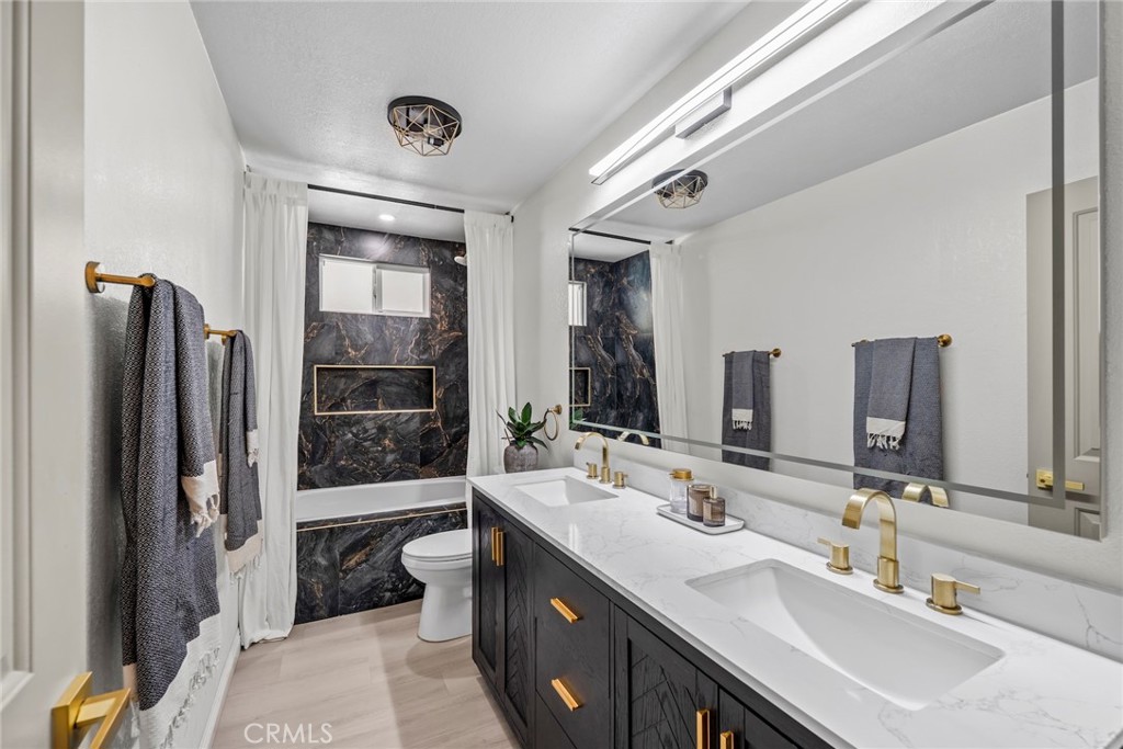 8263 3rd Avenue Property Photo 18