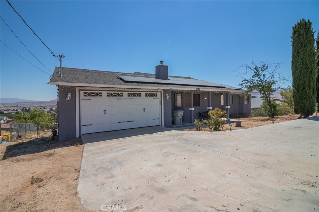 7935 Gaylop Ave Property Photo 3