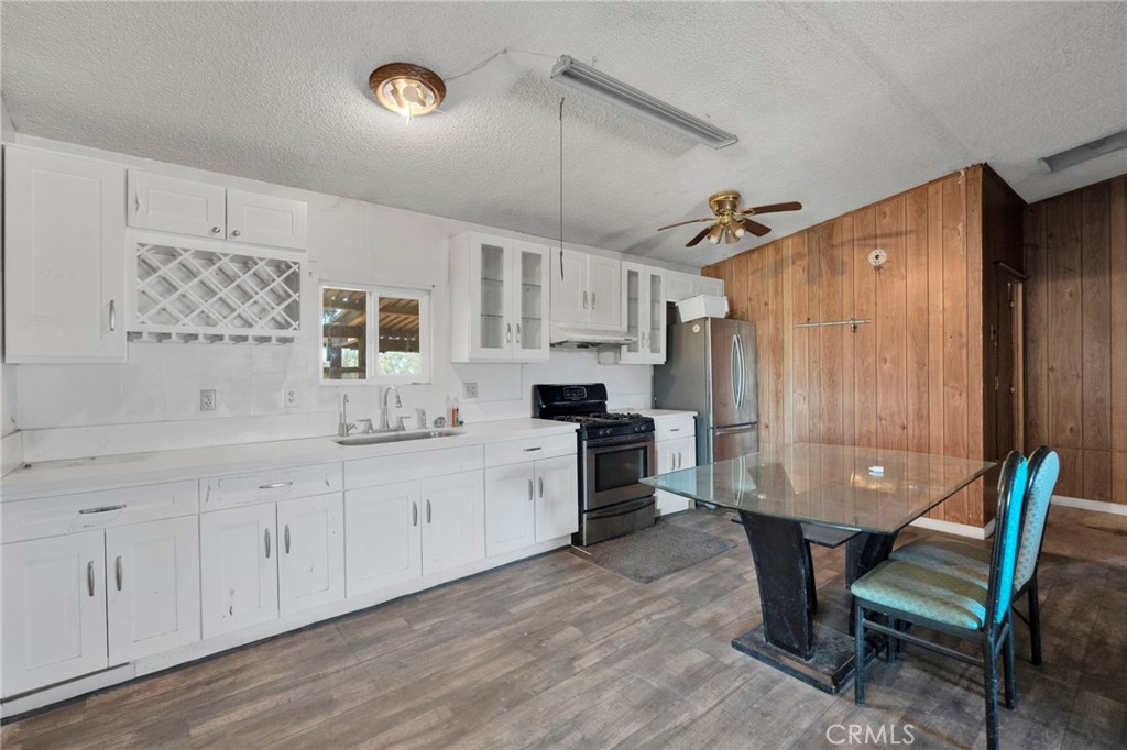 9764 Wild Rose Road Property Photo 11