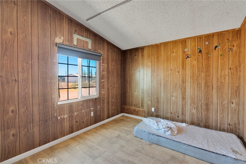 9764 Wild Rose Road Property Photo 15
