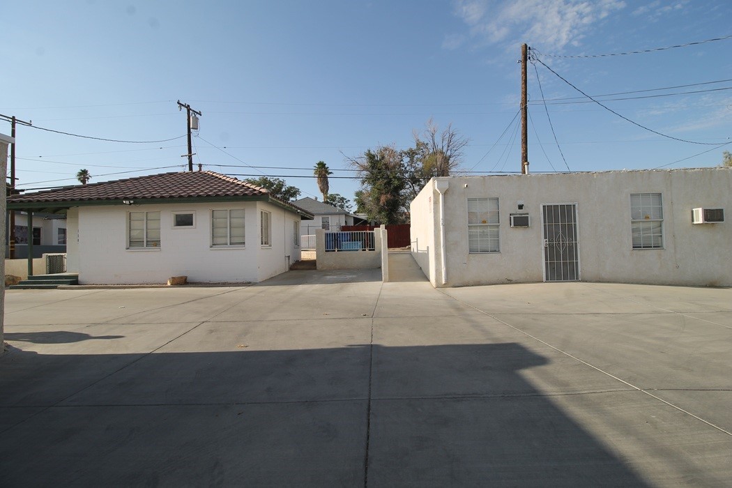 128 E Fredricks Street Property Photo 3