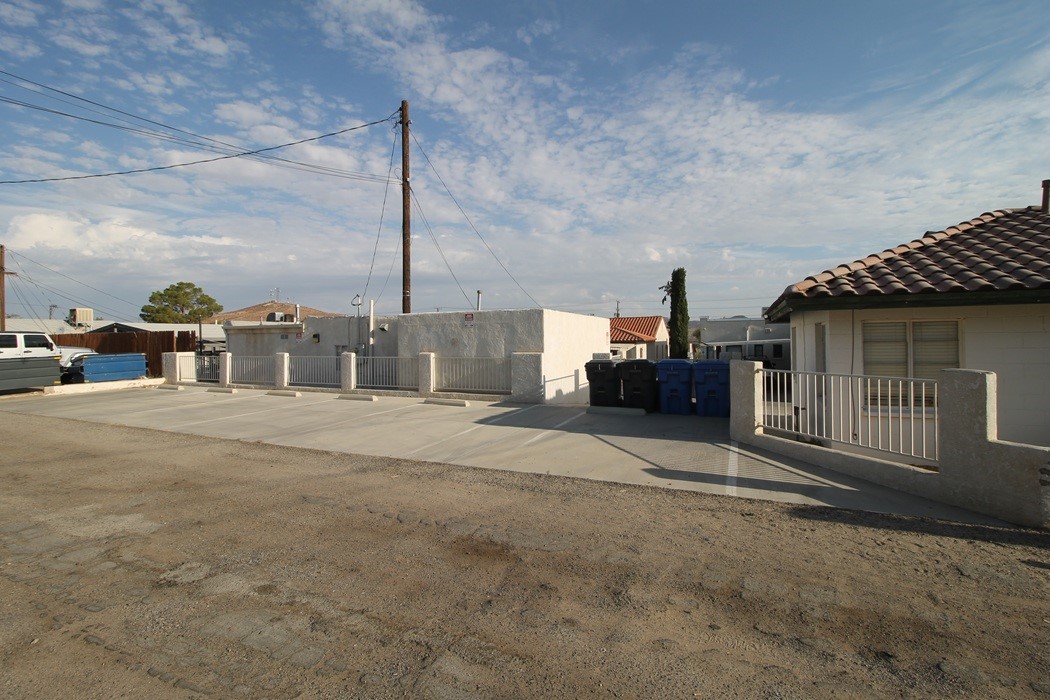 128 E Fredricks Street Property Photo 4