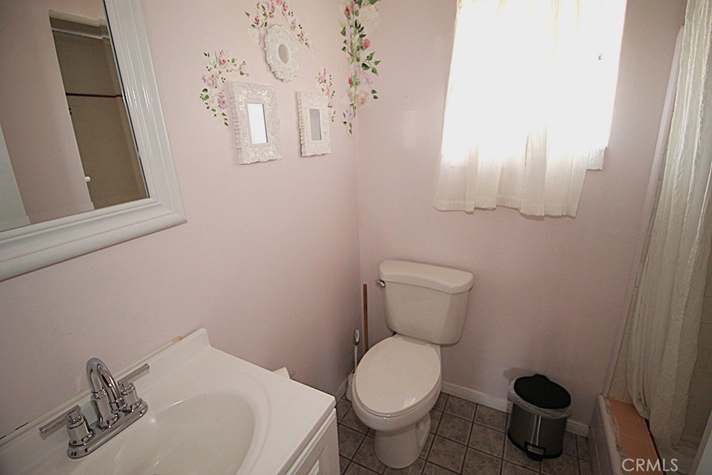128 E Fredricks Street Property Photo 6