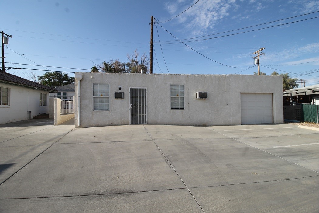 128 E Fredricks Street Property Photo 9
