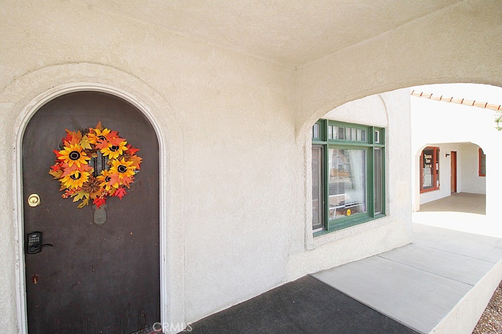 128 E Fredricks Street Property Photo 24