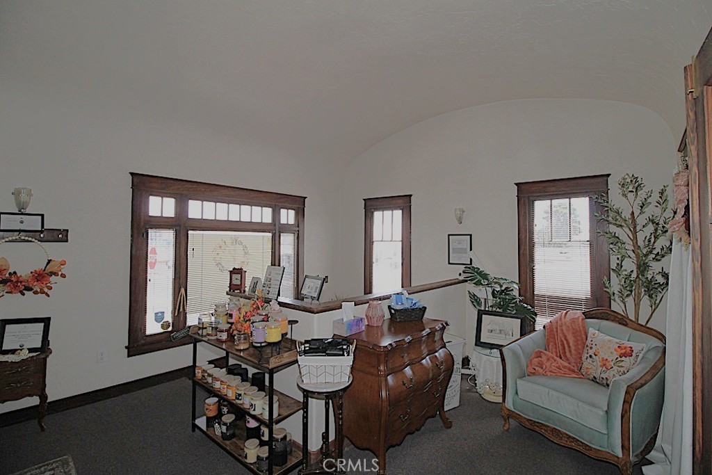 128 E Fredricks Street Property Photo 27