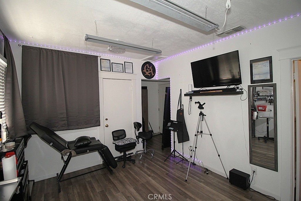 128 E Fredricks Street Property Photo 36