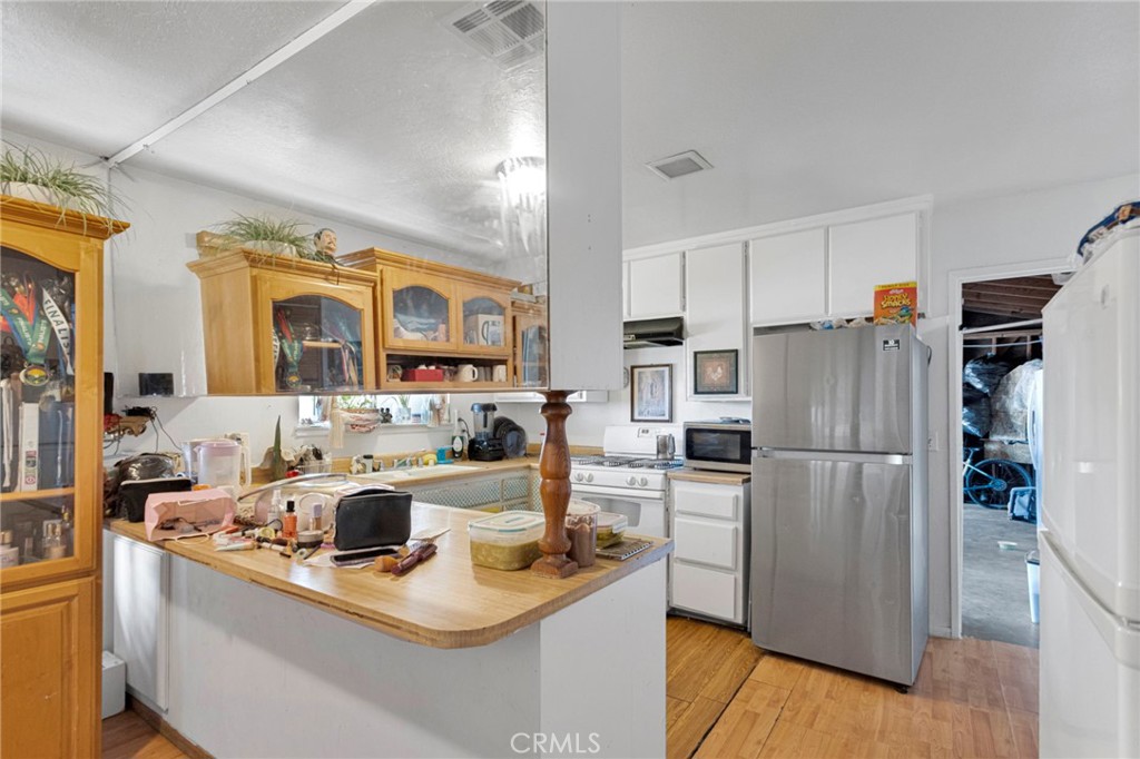 14720 Main Street Property Photo 6