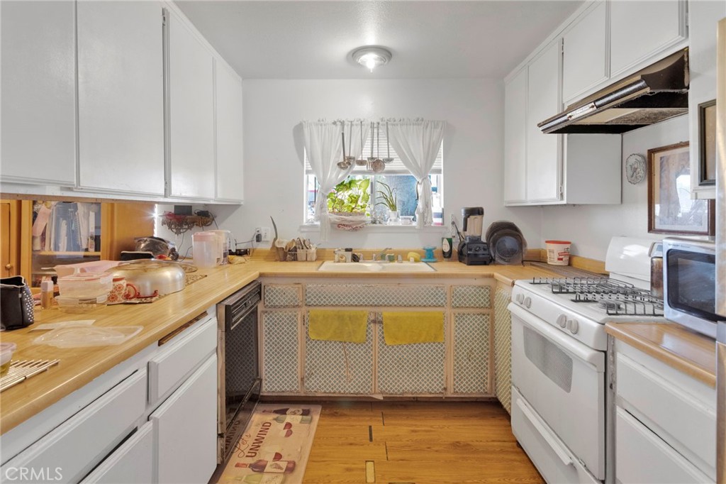 14720 Main Street Property Photo 7