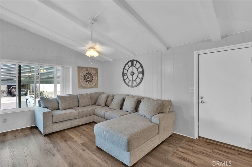 15252 Seneca Rd 343 Property Photo 6