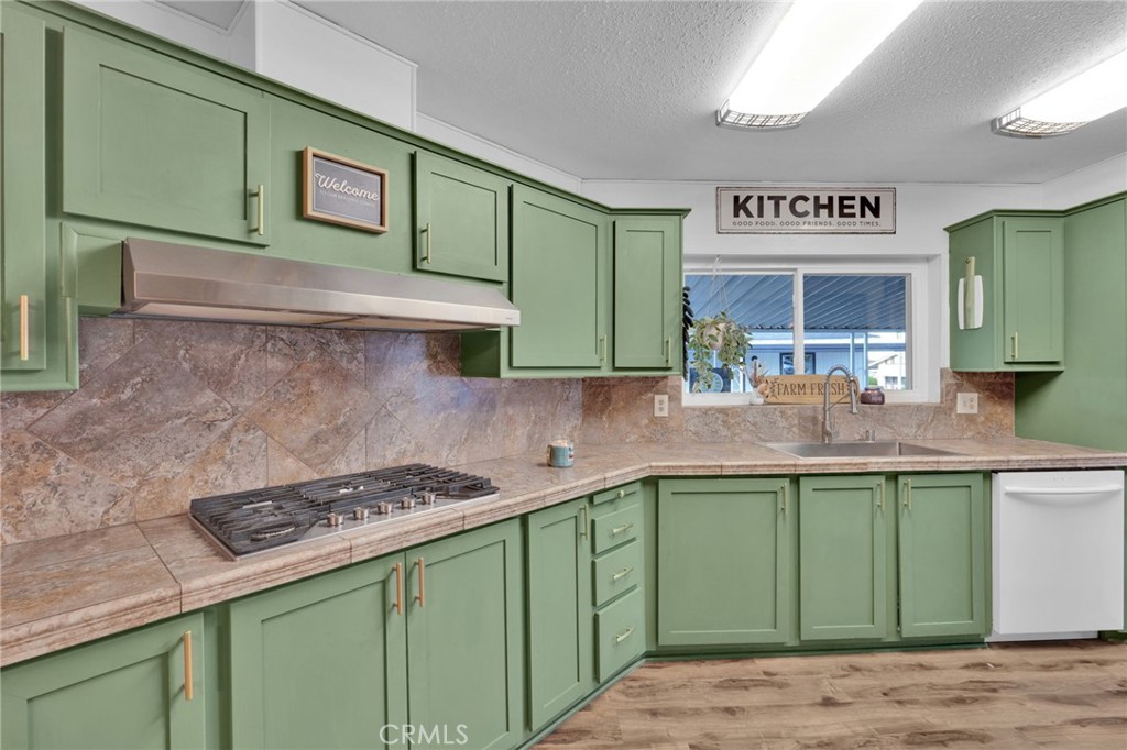 15252 Seneca Rd 343 Property Photo 17