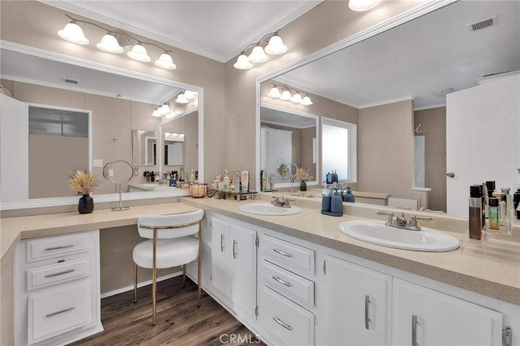 15252 Seneca Rd 343 Property Photo 21