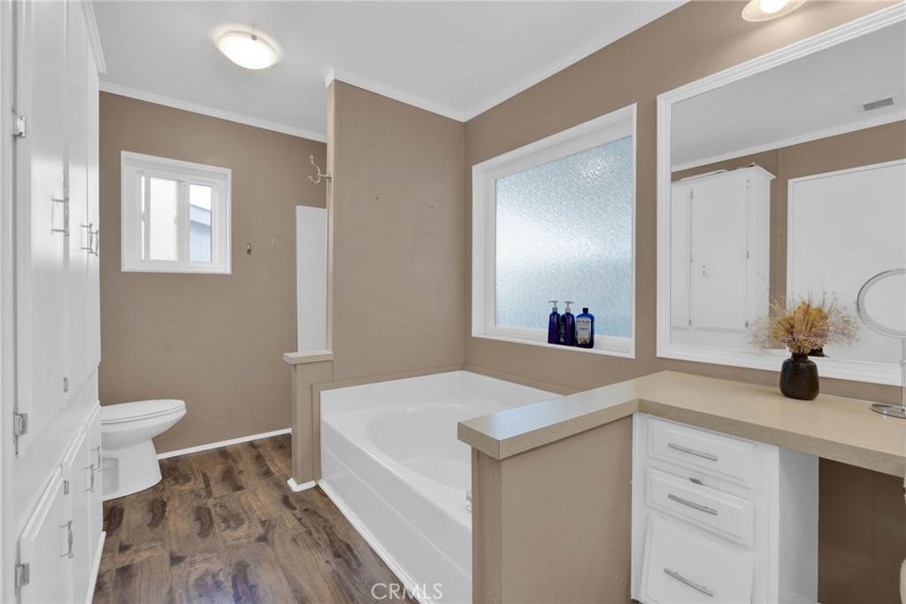 15252 Seneca Rd 343 Property Photo 22