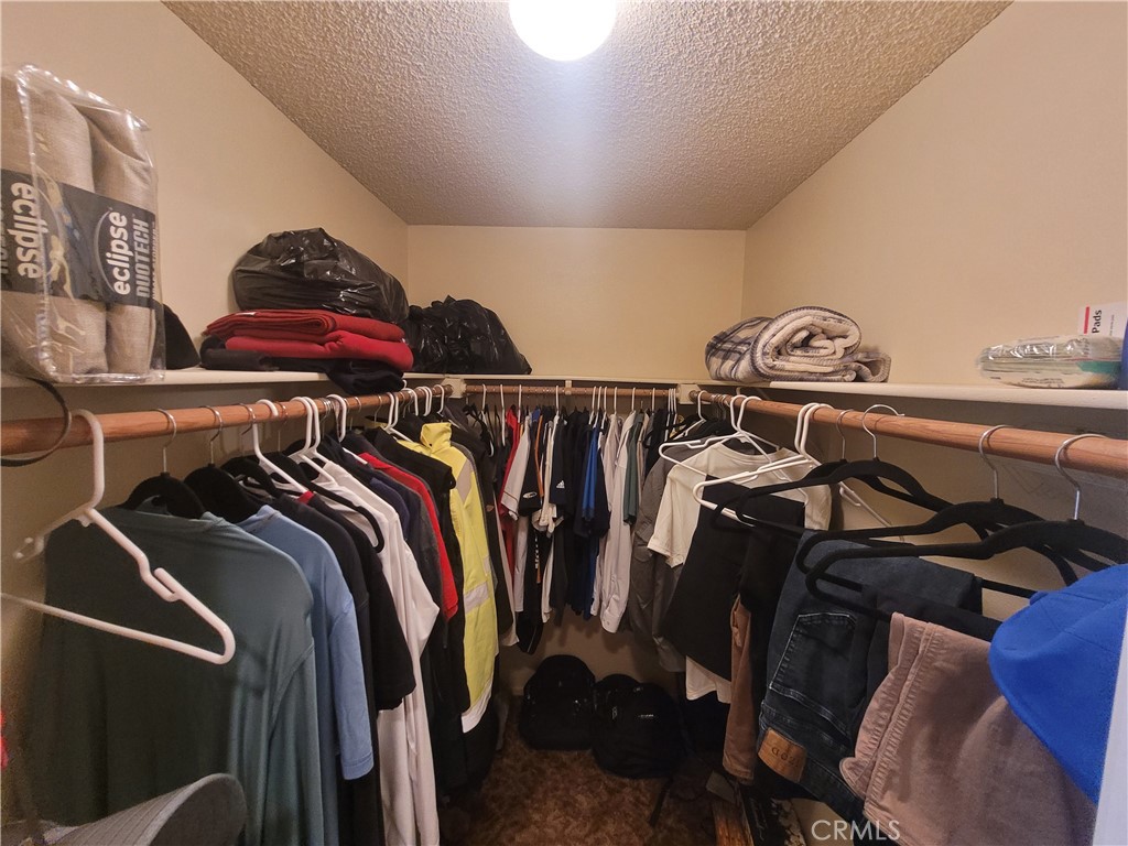 19218 Elm Drive Property Photo 11