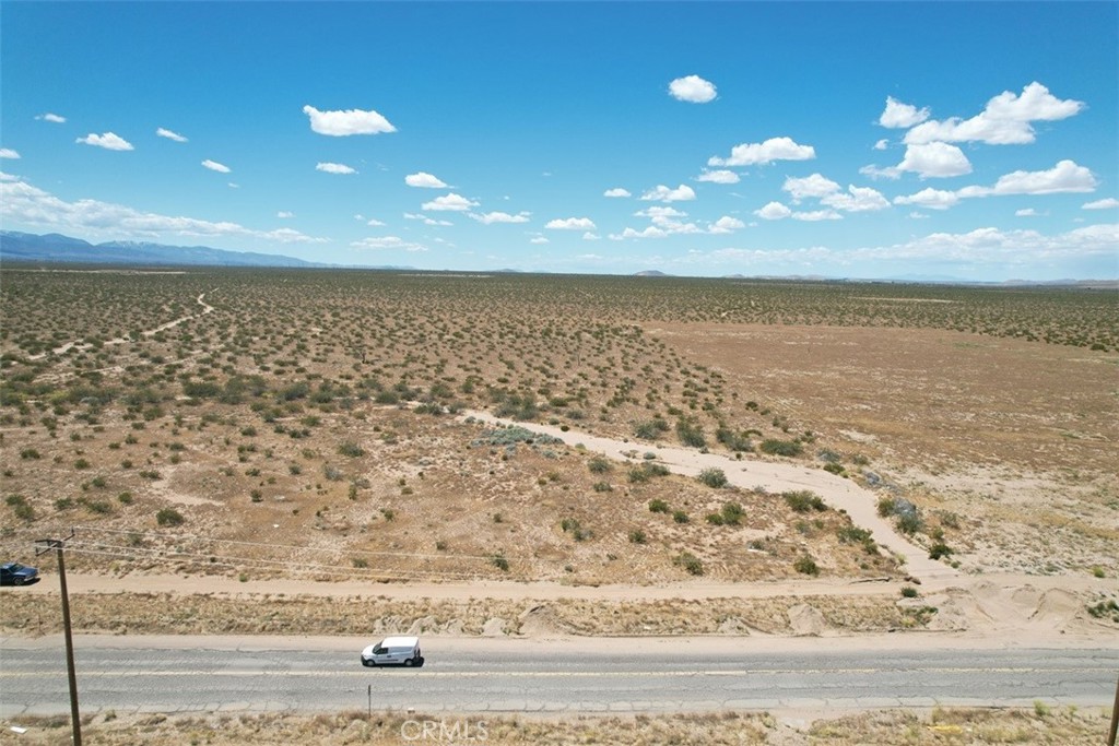 17374 Koala Road Property Photo 11