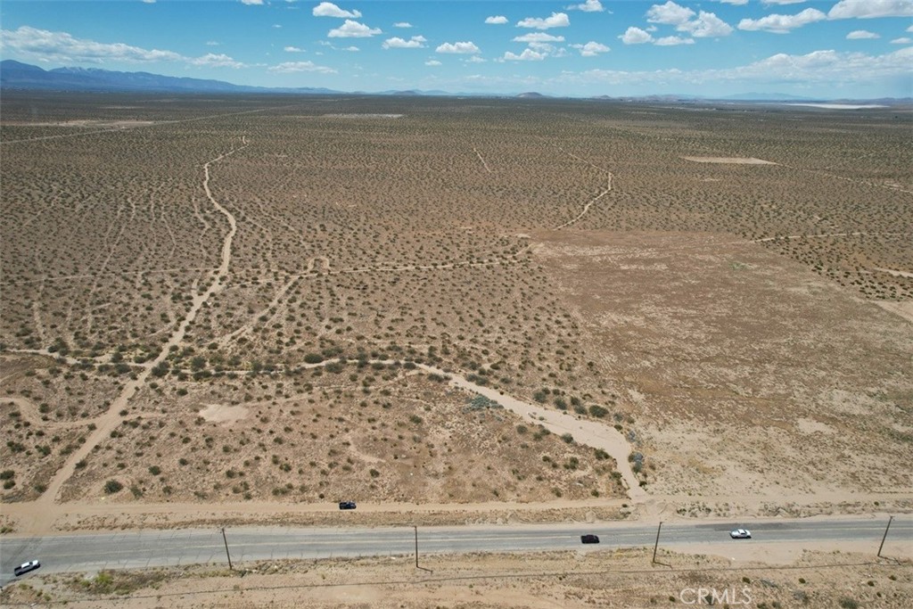 17374 Koala Road Property Photo 12