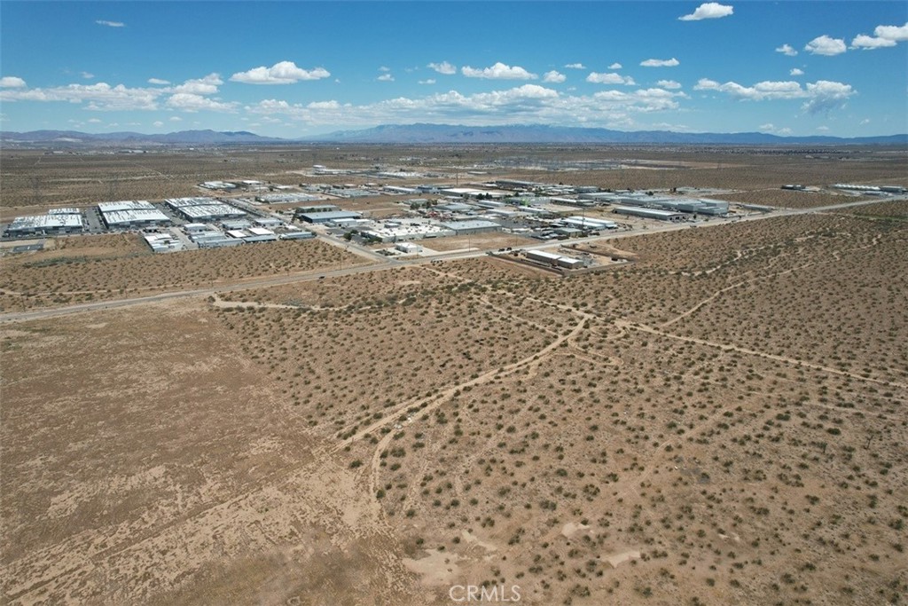 17374 Koala Road Property Photo 15