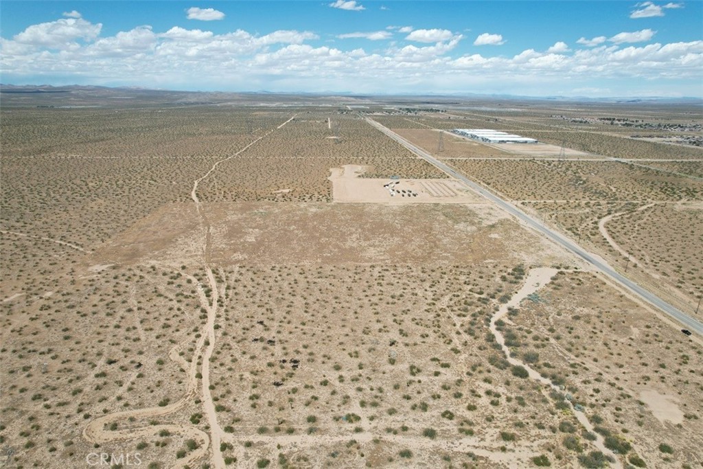 17374 Koala Road Property Photo 18