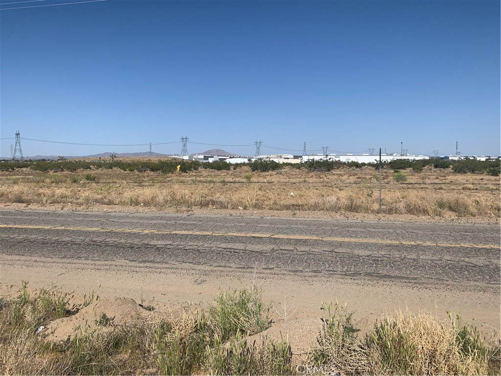 17374 Koala Road Property Photo 29